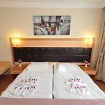 Apartmanhotel Ecem 3*