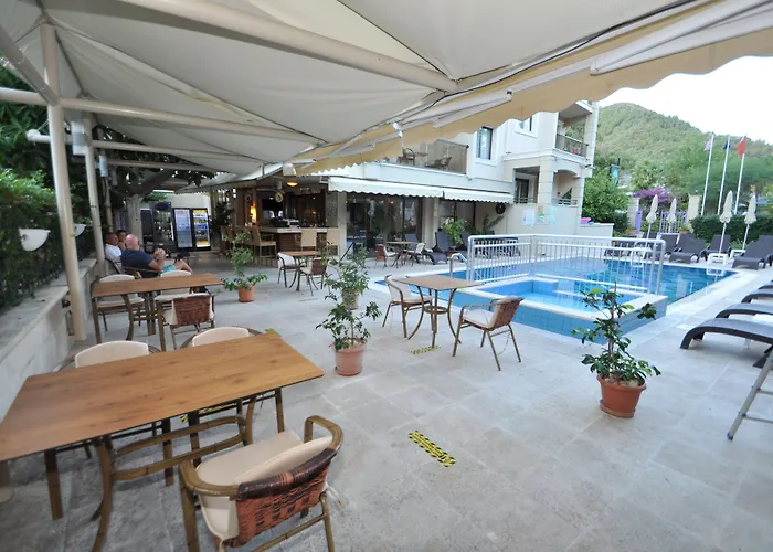 Hotel apartamentowy Ecem 3*