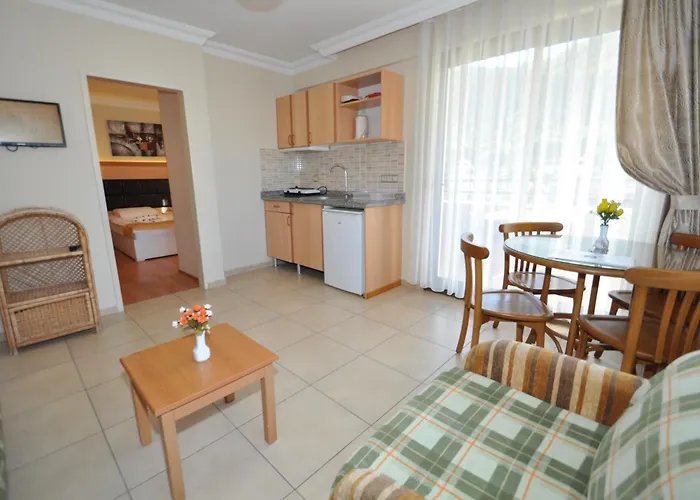 Hotel apartamentowy Ecem Icmeler