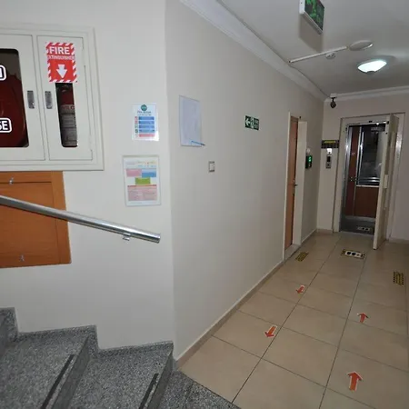 Apart Otel Ecem 3*